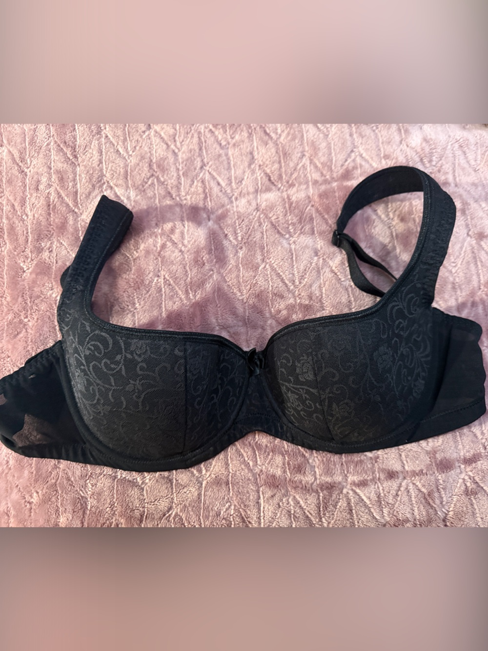 Everyday Support Underwire Bra in Black with Subtle Jacquard
